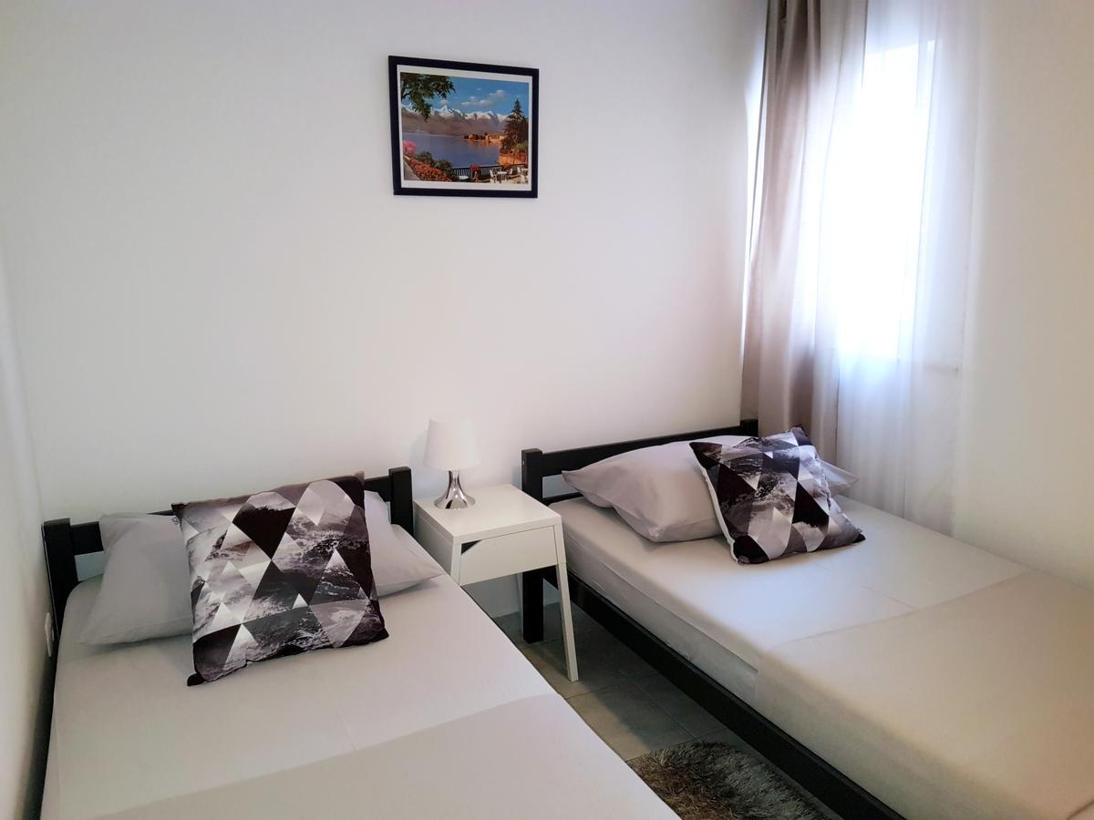 Apartments Blu Mare Sevid Ngoại thất bức ảnh